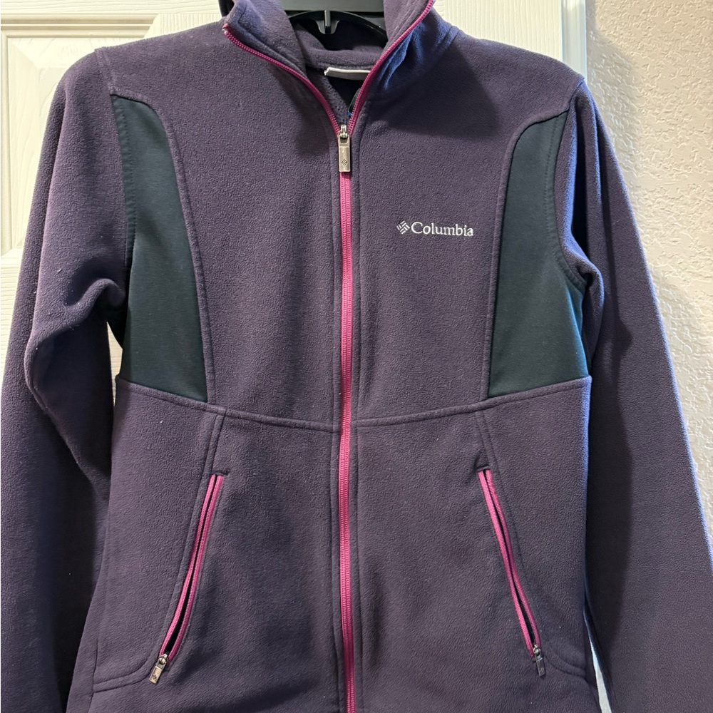 Columbia size small fleece